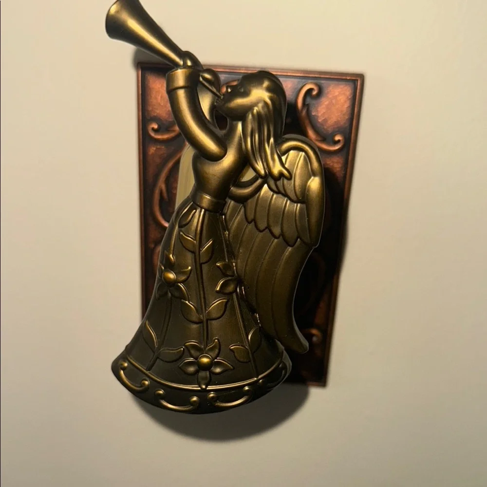 Sale 5 items for $20😎 Pier One Gold Art Nouveau Wall Plug in for oil diffuser
